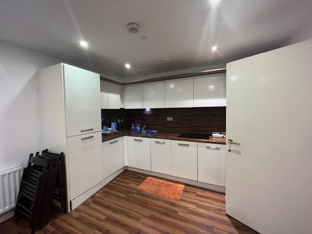 Lovely Luxury 1-Bed Apartment In Wembley Londen Buitenkant foto