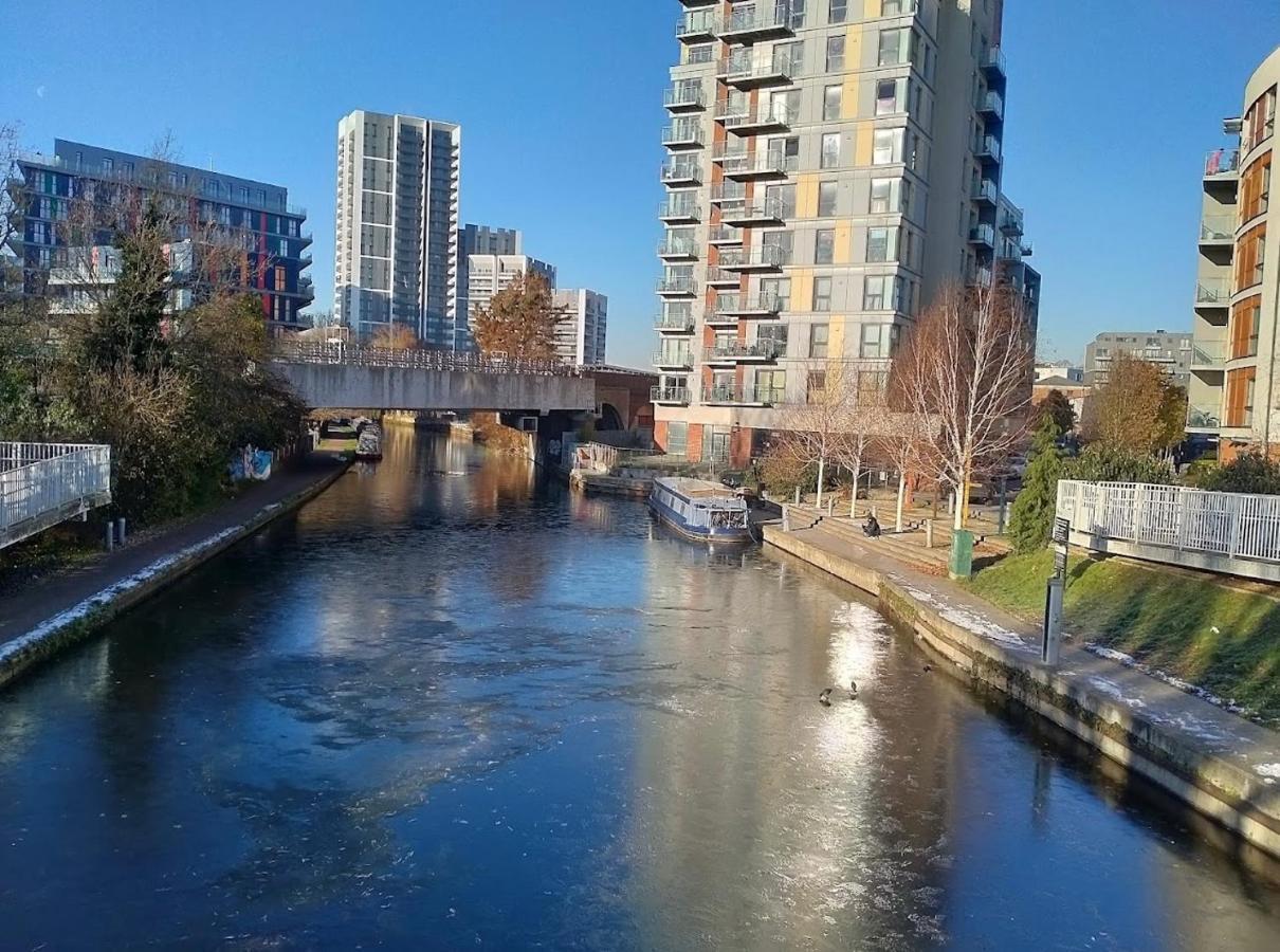 Lovely Luxury 1-Bed Apartment In Wembley Londen Buitenkant foto